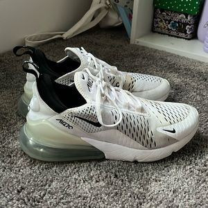 Nike Air Max 270